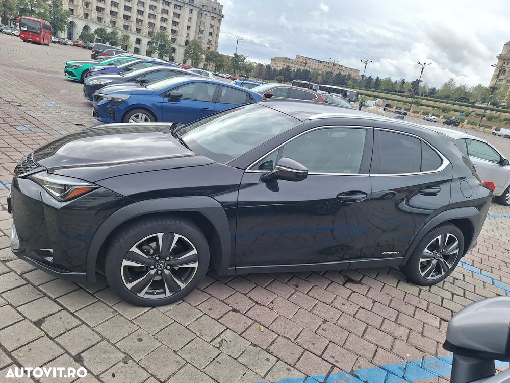 Lexus UX 250h 2.0L HEV 20H- (178 HP) 4X4 CVT Special Edition - 2