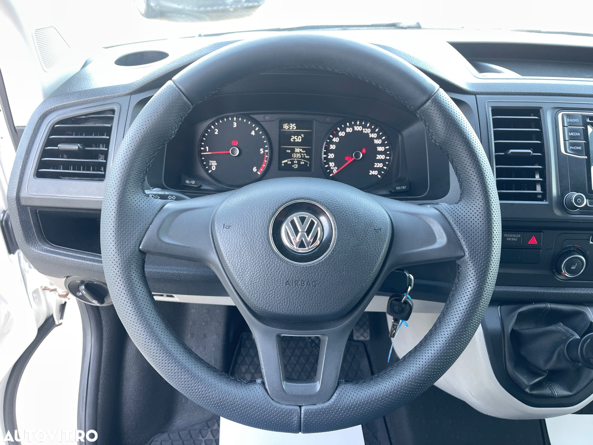 Volkswagen Transporter 2.0TDI  LUNG  2CULISANTE  USI SPATE - 38