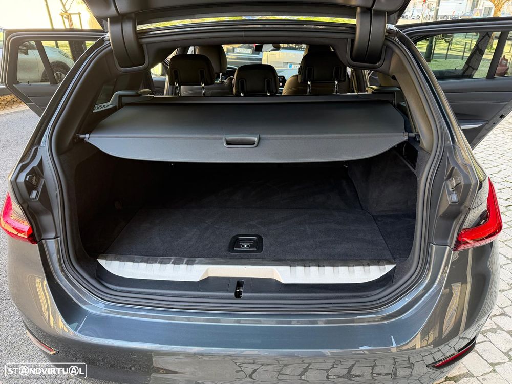 BMW 320 e Line Luxury Auto - 31