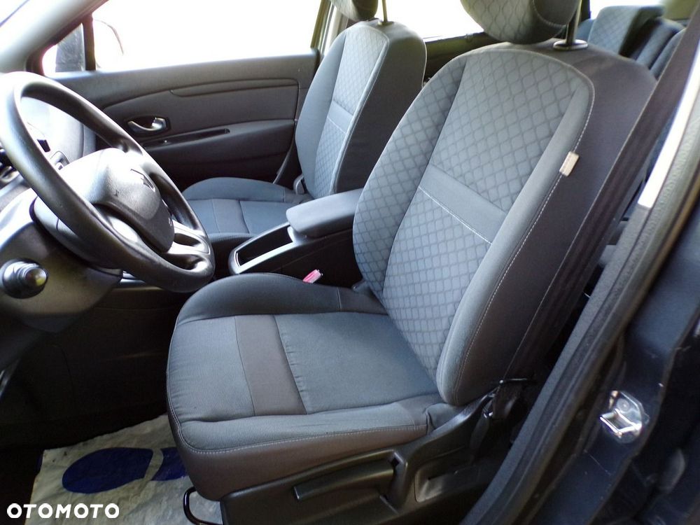 Renault Grand Scenic - 23