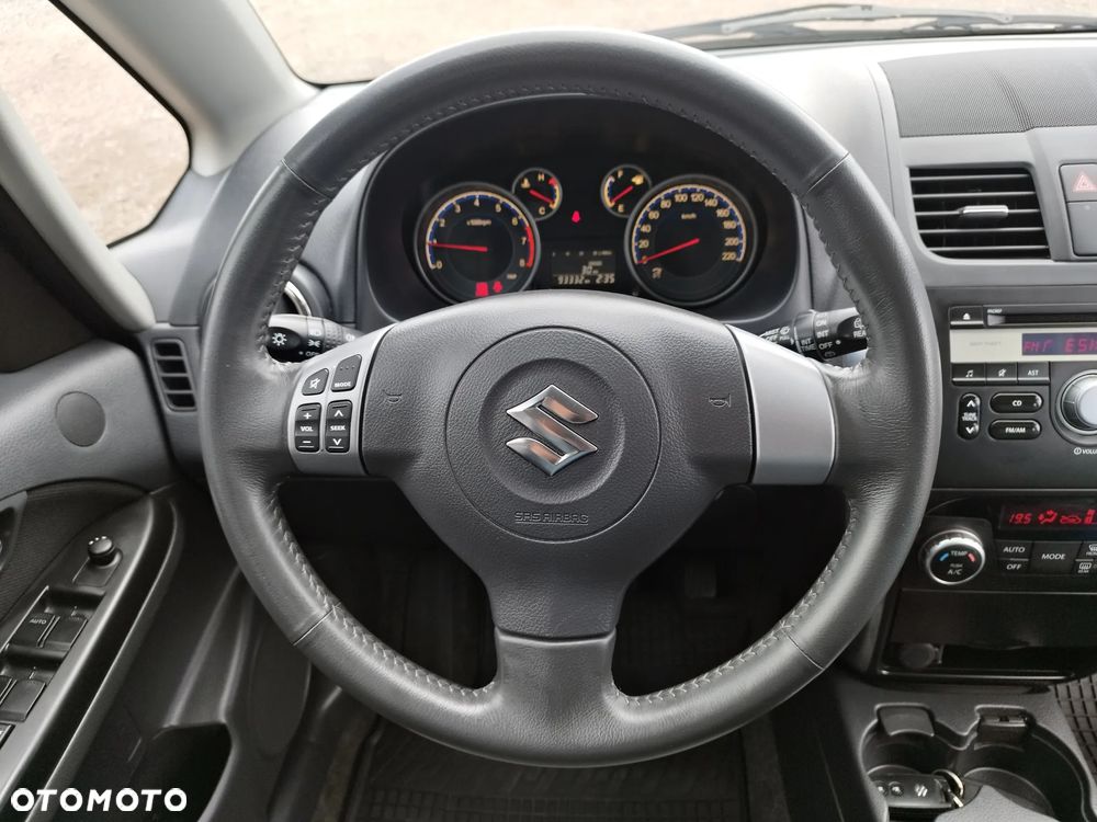 Suzuki SX4 1.6 VVT 4x2 City+ - 16