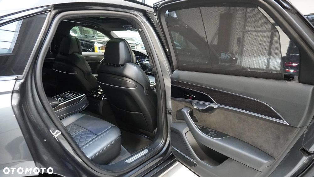 Audi A8 - 11