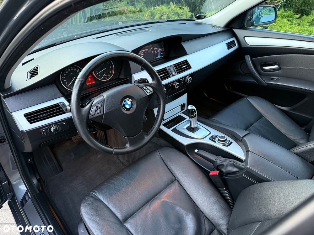 BMW Seria 5 523i Edition Exclusive - 12