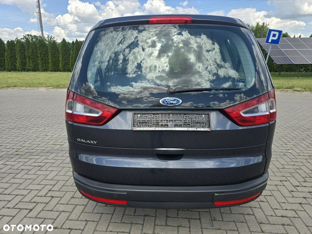 Ford Galaxy - 11