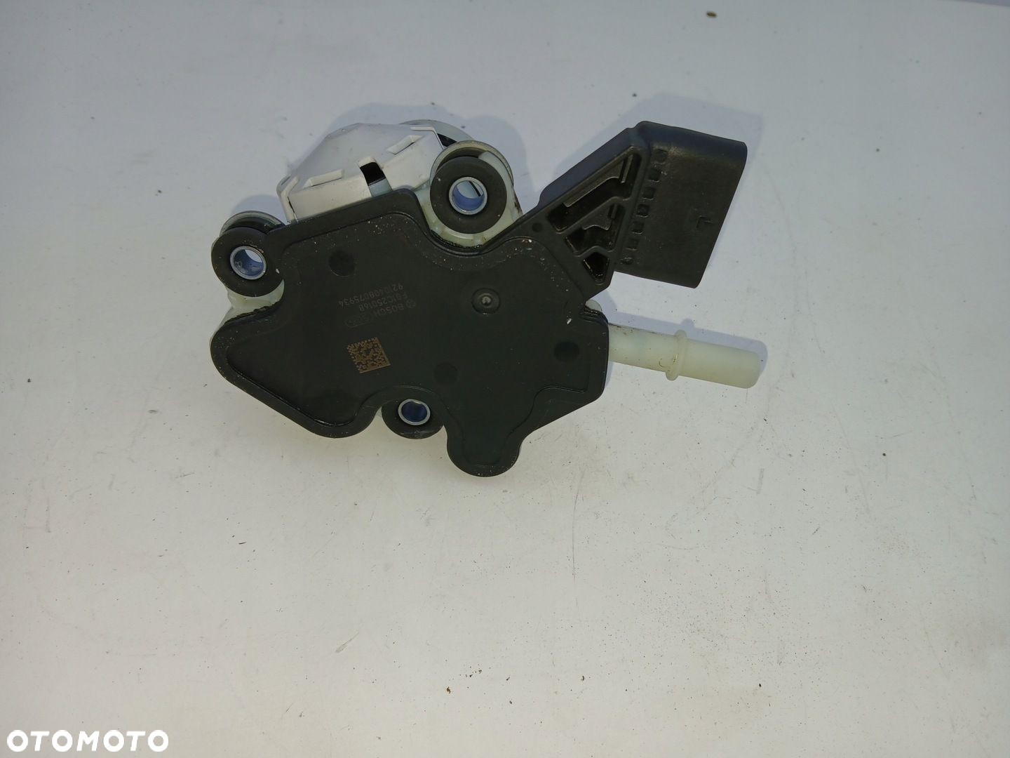 VW T6 pompa adblue Bosch F01C250168 - 4