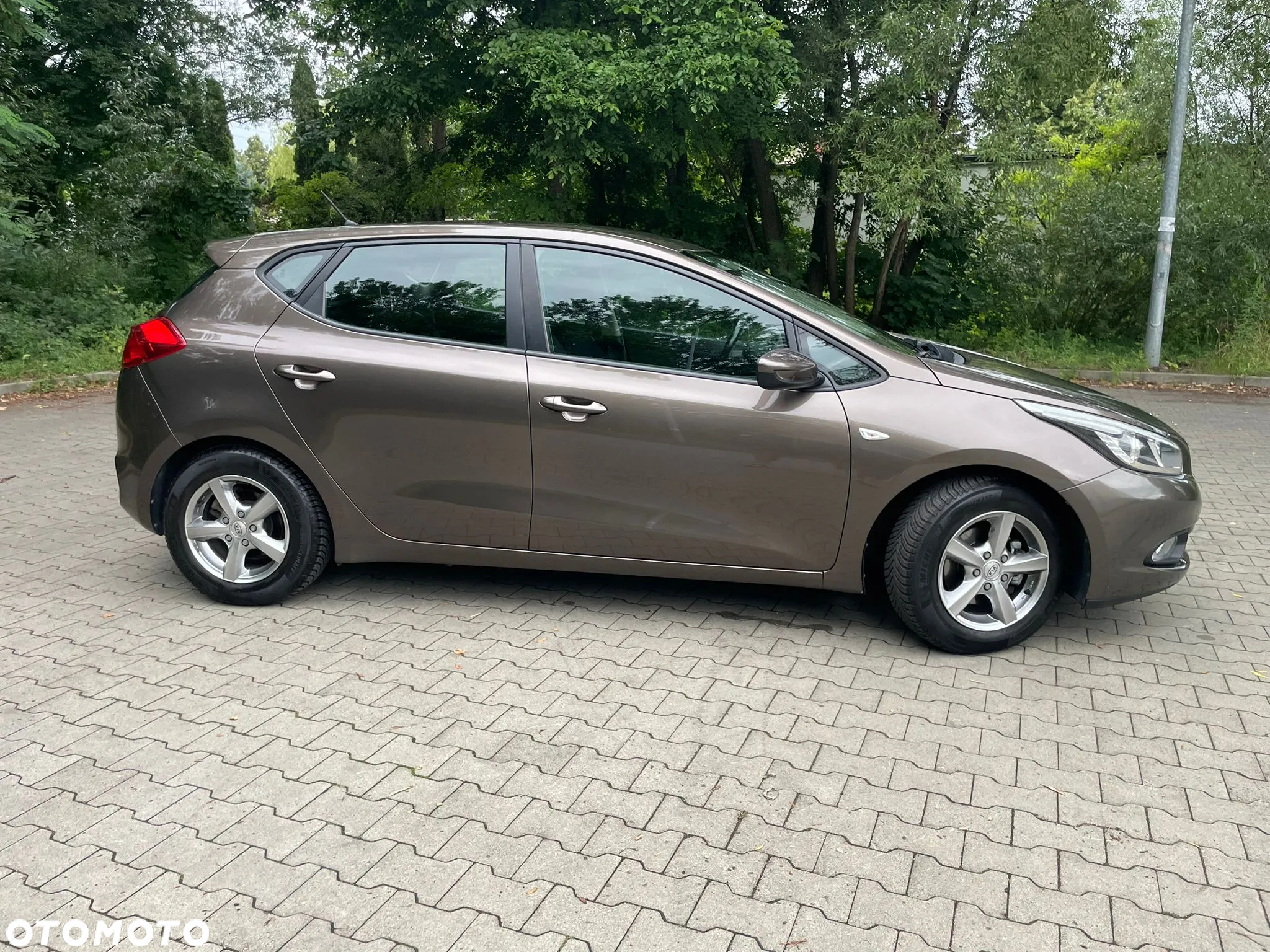 Kia Ceed 1.4 CVVT Attract - 17