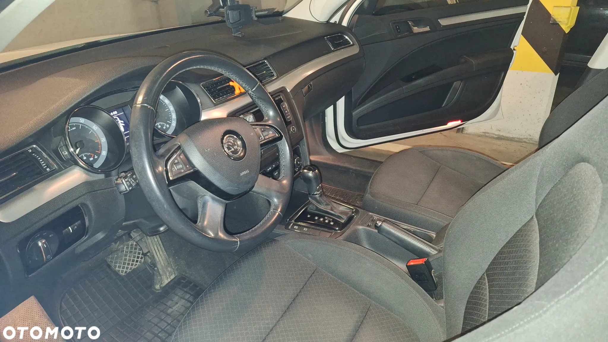 Skoda Superb 1.8 TSI Ambition DSG - 12