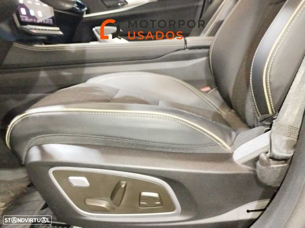 Renault Austral 1.2 E-Tech Iconic - 26