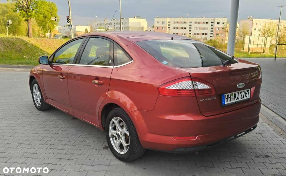 Ford Mondeo 2.3 Ghia - 18