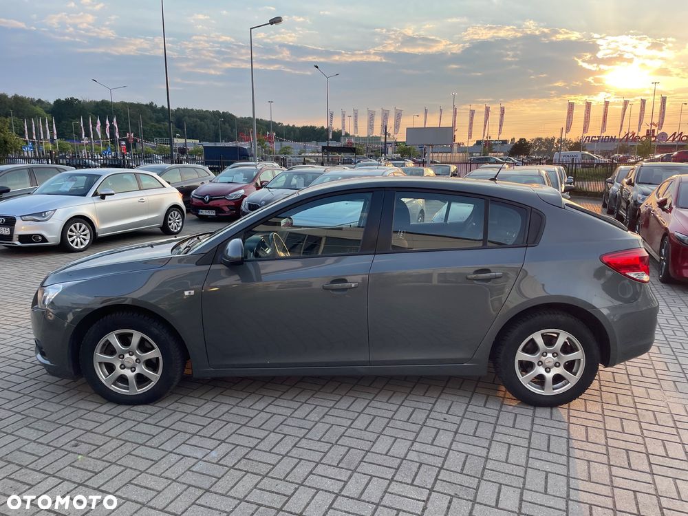 Chevrolet Cruze - 9