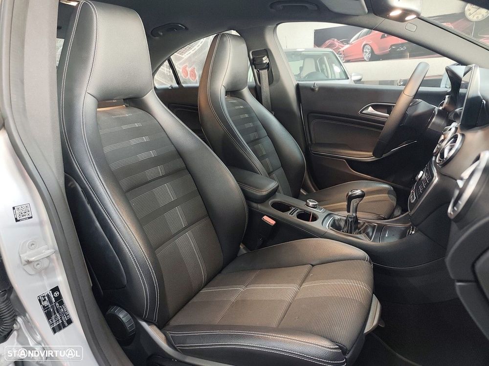 Mercedes-Benz CLA 180 d Urban - 16