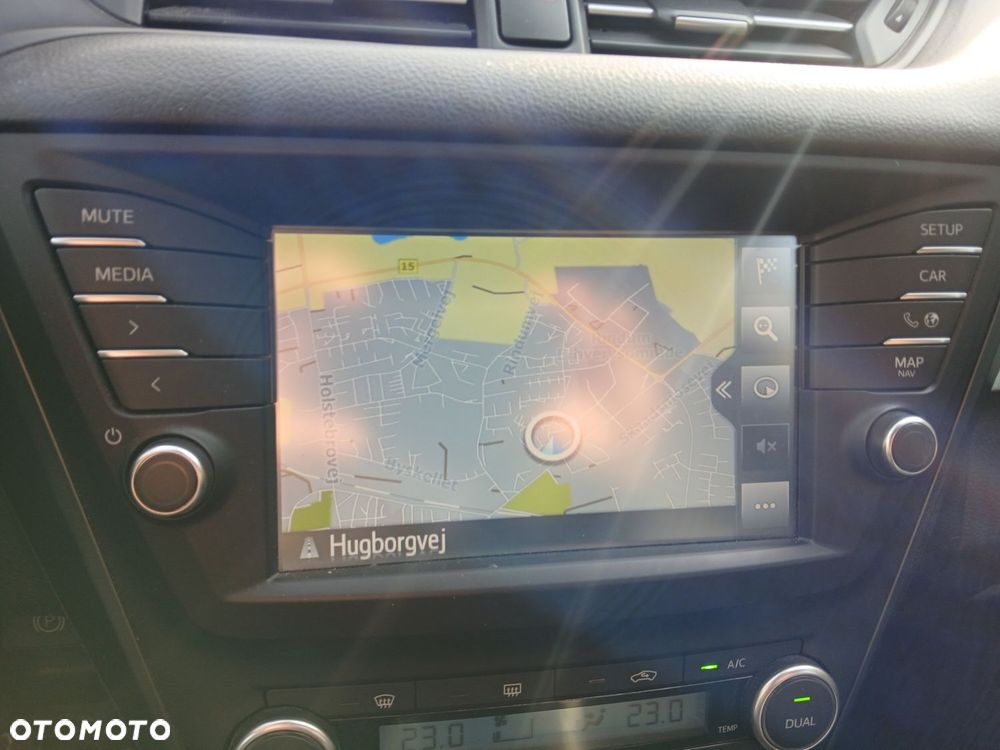 Toyota Avensis Touring Sports 1.8 Executive - 15