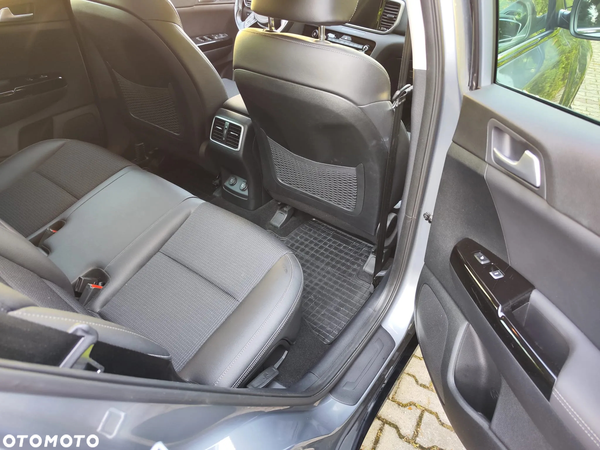 Kia Sportage 1.6 GDI Black Edition 2WD - 12