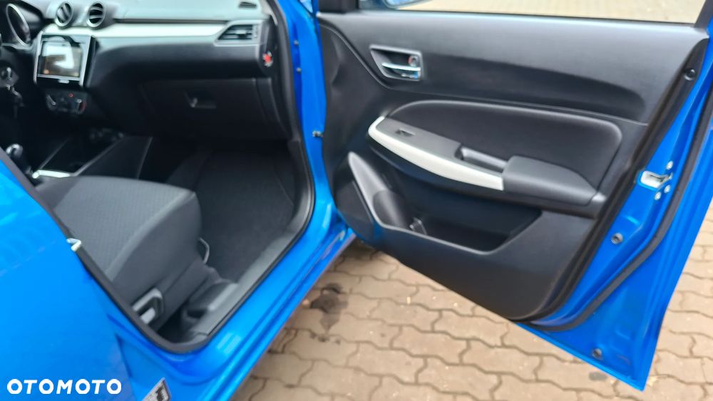 Suzuki Swift 1.2 Premium Plus - 14