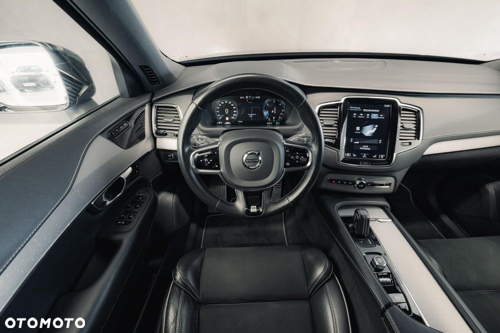 Volvo XC 90 D5 AWD R-Design - 11
