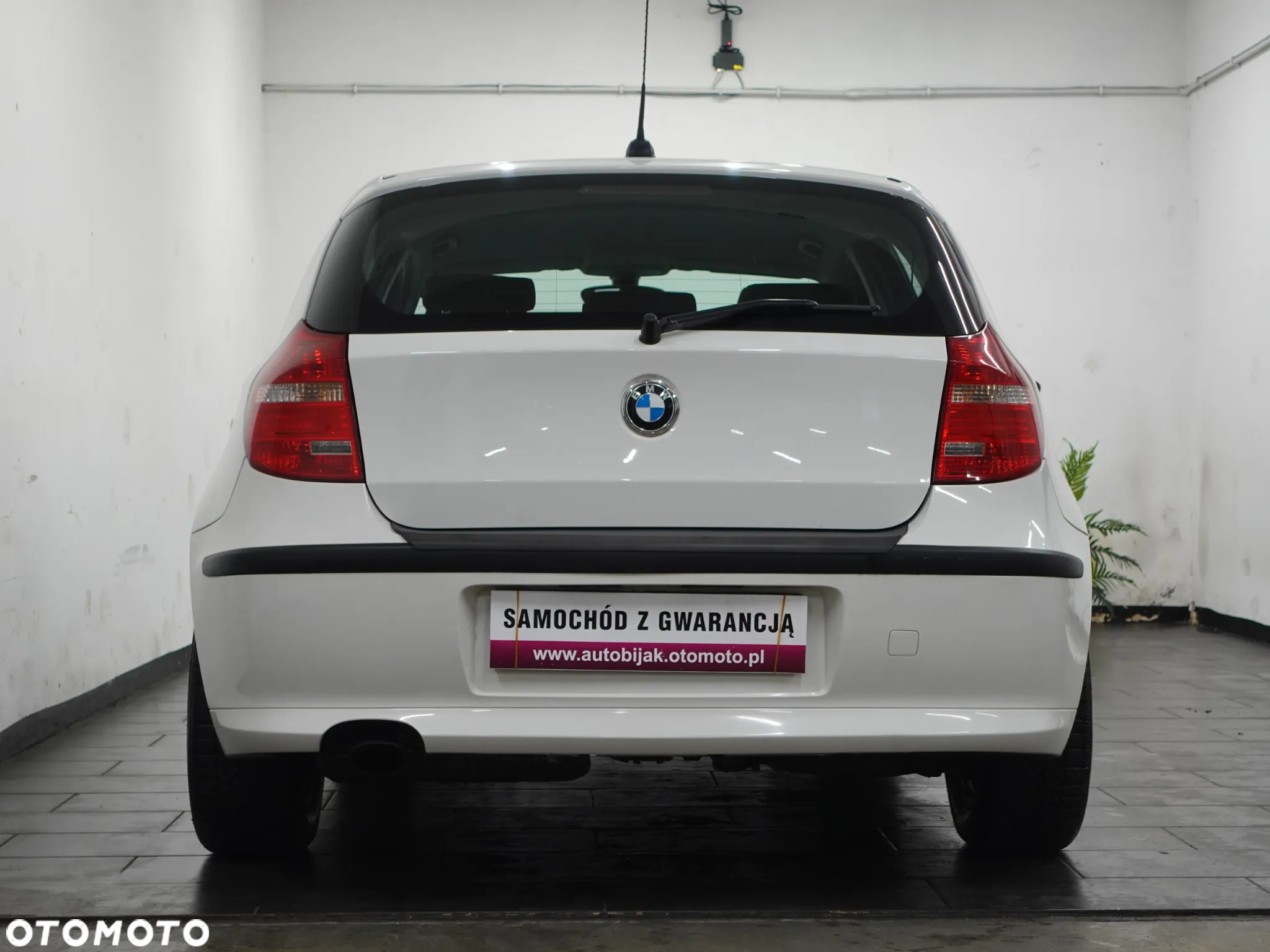 BMW Seria 1 116i - 8
