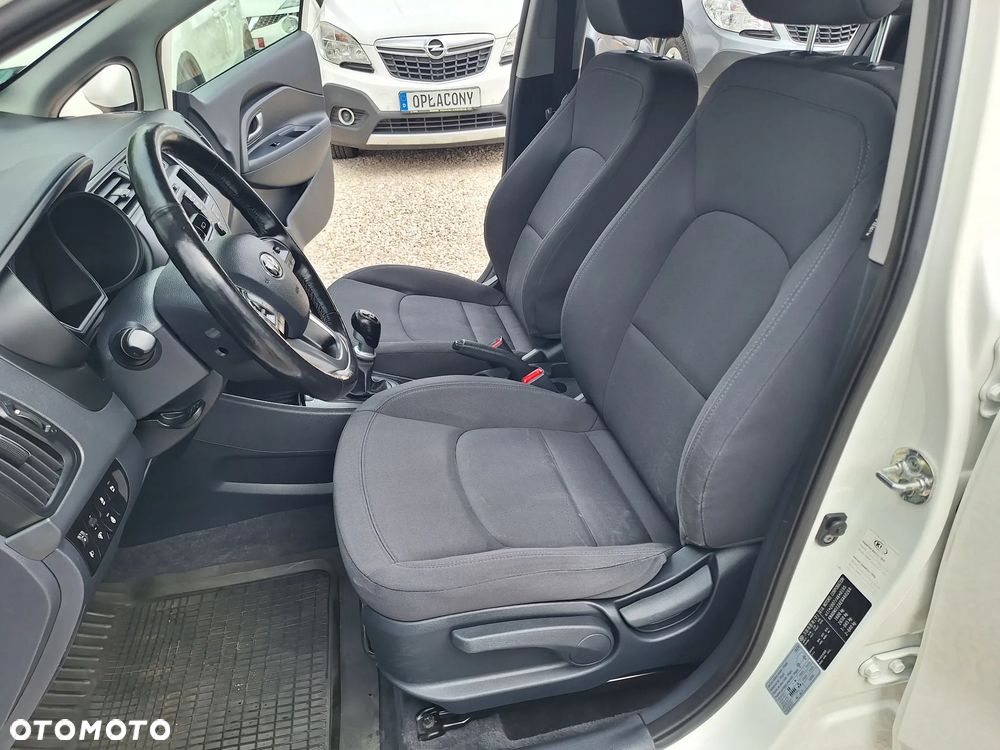 Kia Rio 1.4 Fifa World Cup Edition - 13