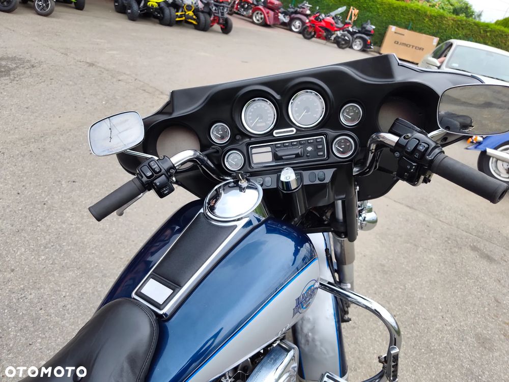 Harley-Davidson FLHT Electra Glide Standard - 39
