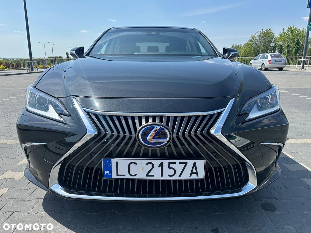 Lexus ES 300h Business Line - 1
