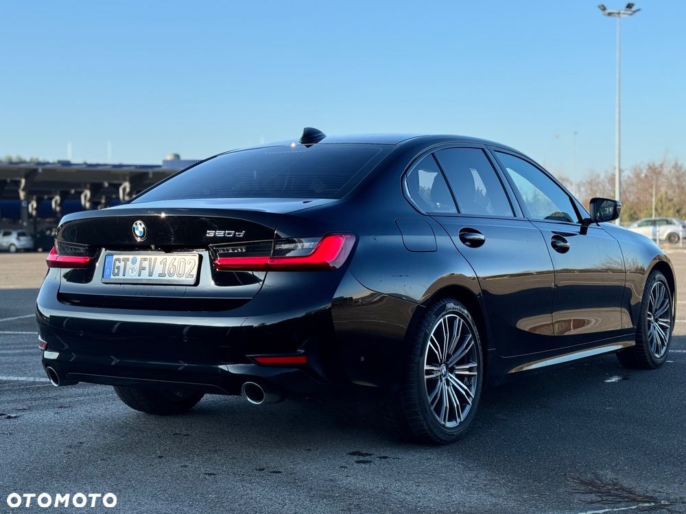BMW Seria 3 320d Sport Line - 26