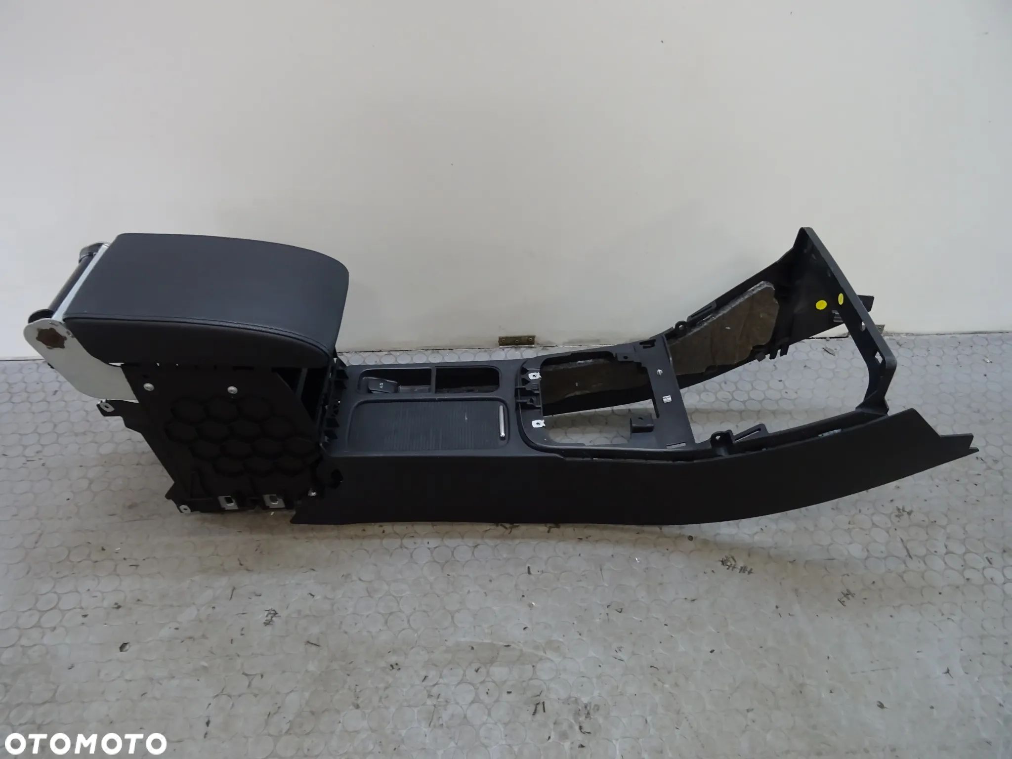 podlokietnik czarny skora vw sharan 7N alhambra czesci - 1