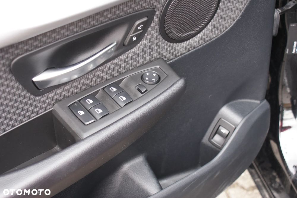 BMW Seria 2 218i Advantage - 4