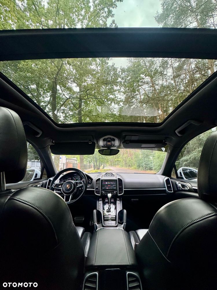 Porsche Cayenne - 23