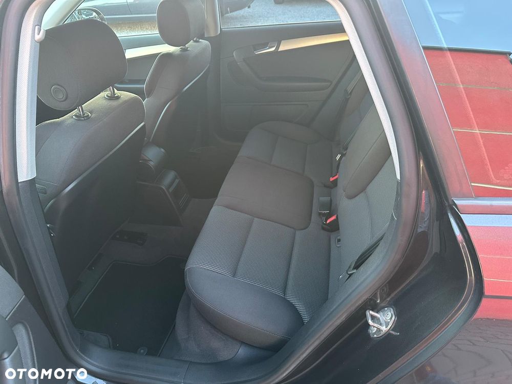 Audi A3 Sportback 1.4 TFSI Ambiente - 24