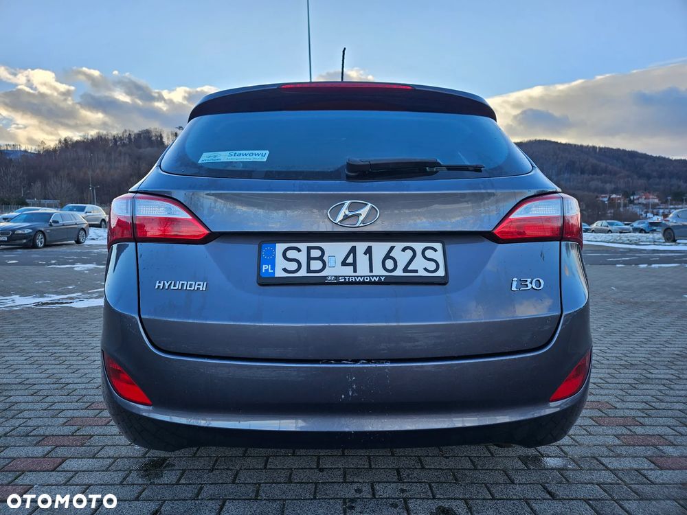 Hyundai i30 1.6 CRDi Classic + - 14