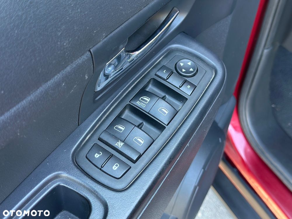 Jeep Liberty - 11