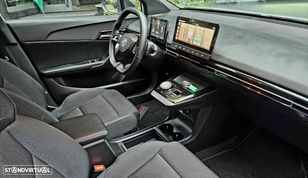 MG MG4 51 kWh Standard - 30