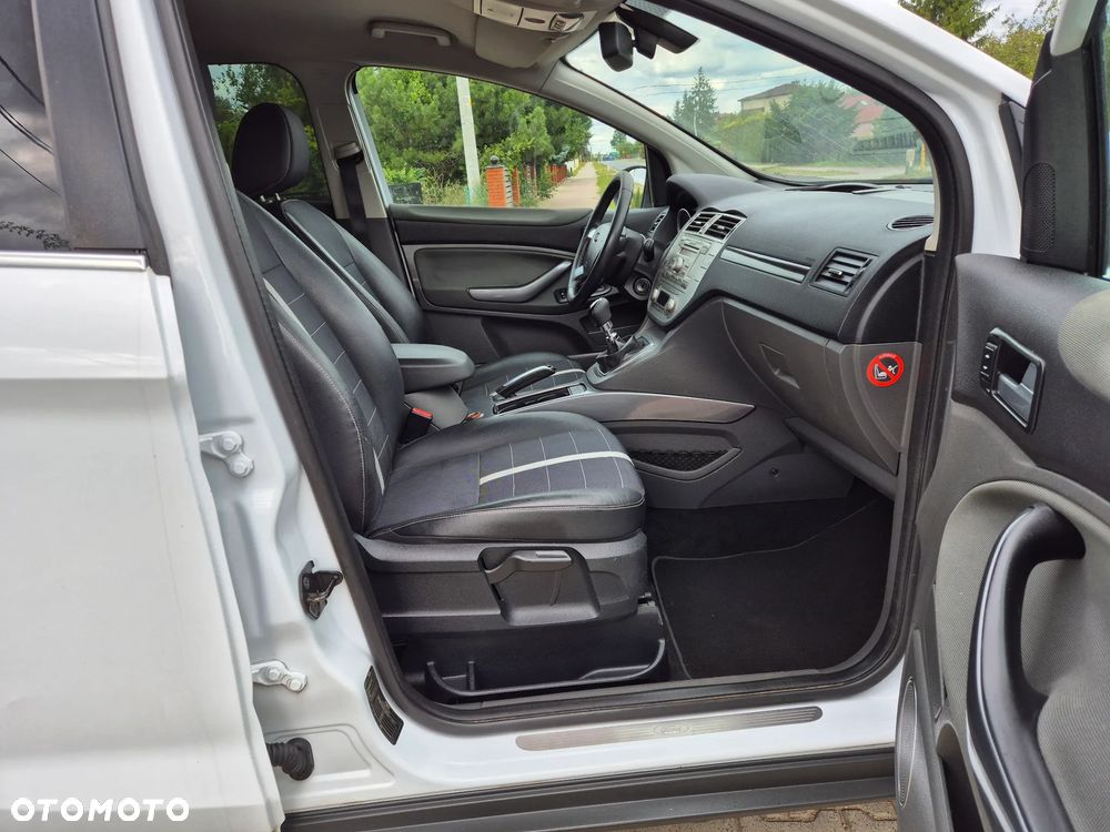 Ford Kuga 2.0 TDCi 2x4 Trend - 14