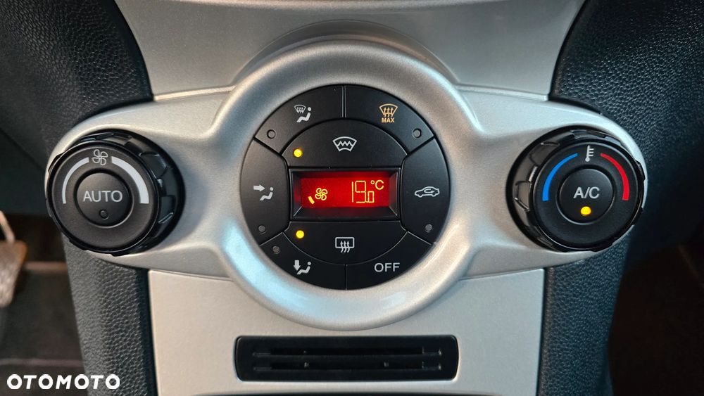 Ford Fiesta - 19