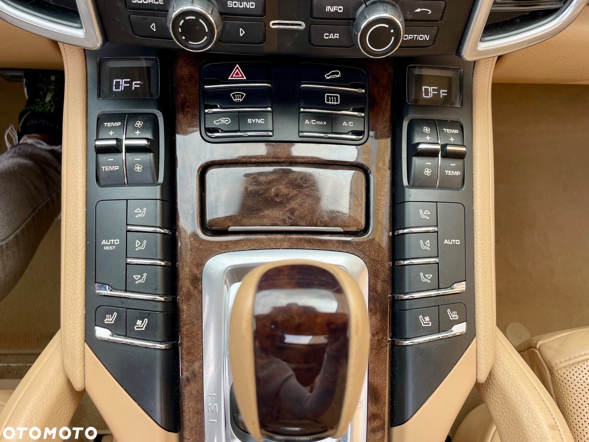 Porsche Cayenne S Platinum Edition - 33