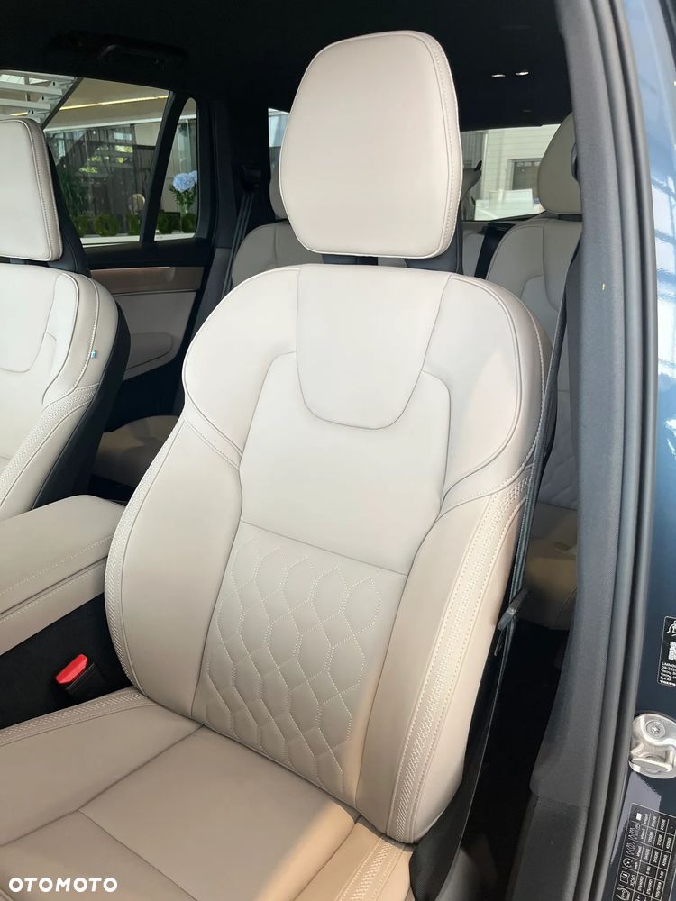 Volvo XC 90 B5 B AWD Plus Bright - 13