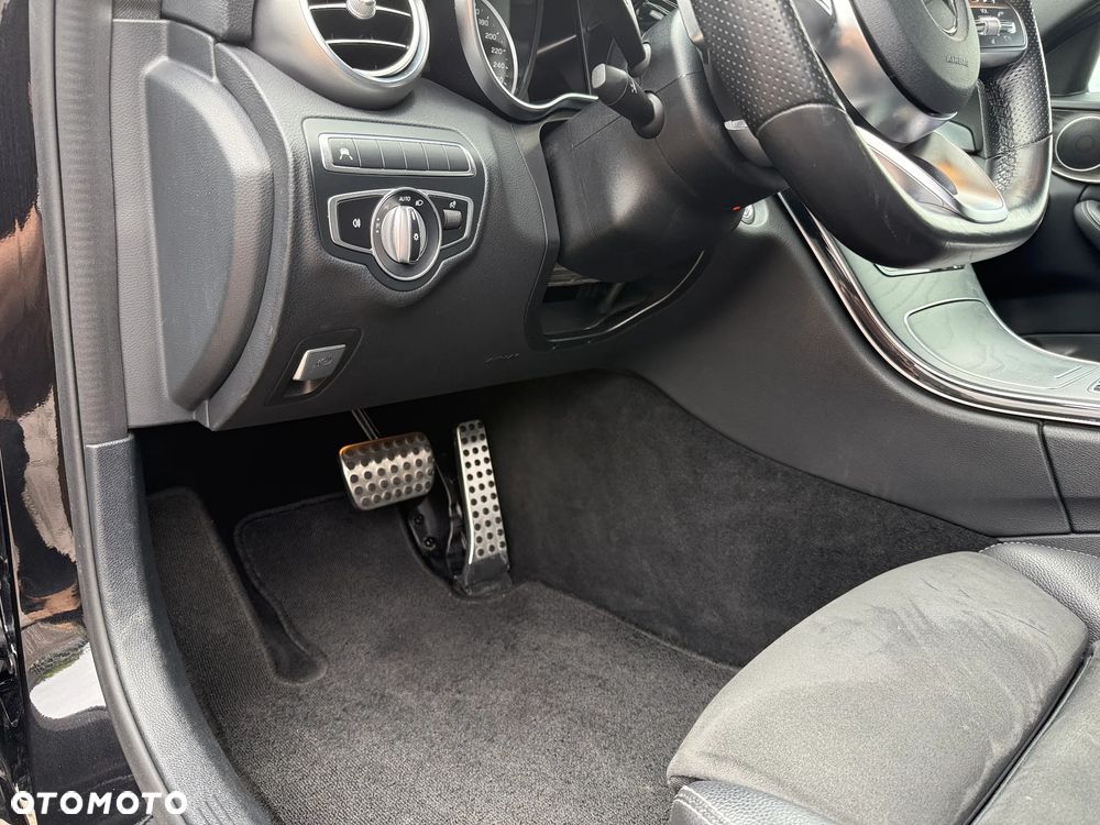 Mercedes-Benz Klasa C 220 d 9G-TRONIC AMG Line - 26