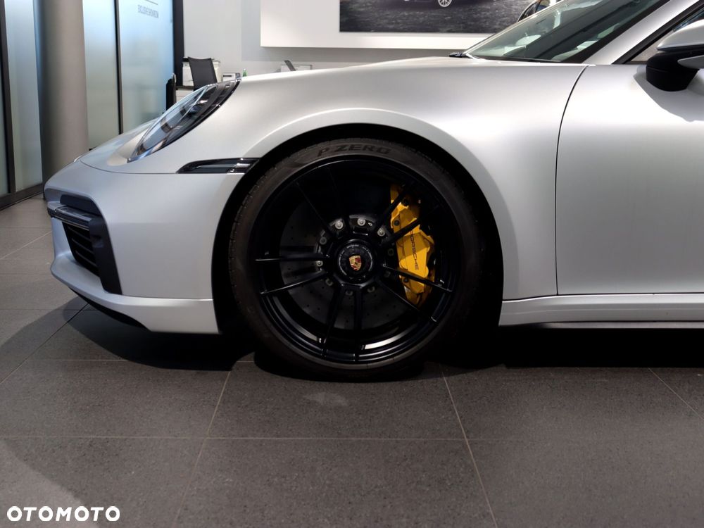 Porsche 911 Turbo S - 11