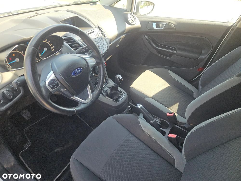 Ford Fiesta - 14