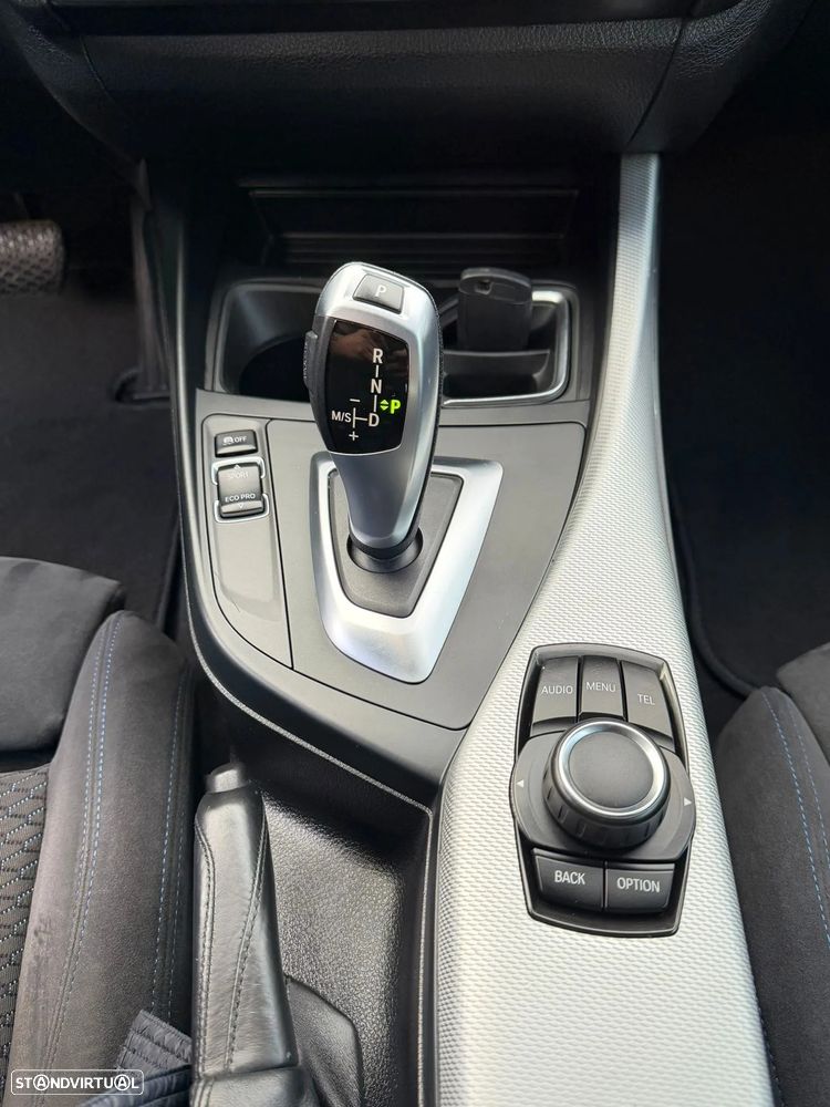 BMW 220 d Coupe Pack M Auto - 14