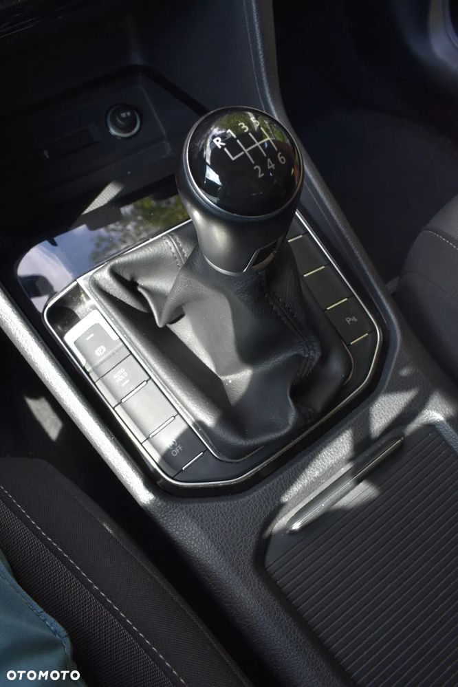 Volkswagen Golf Sportsvan SV 1.5 TSI ACT Highline - 20
