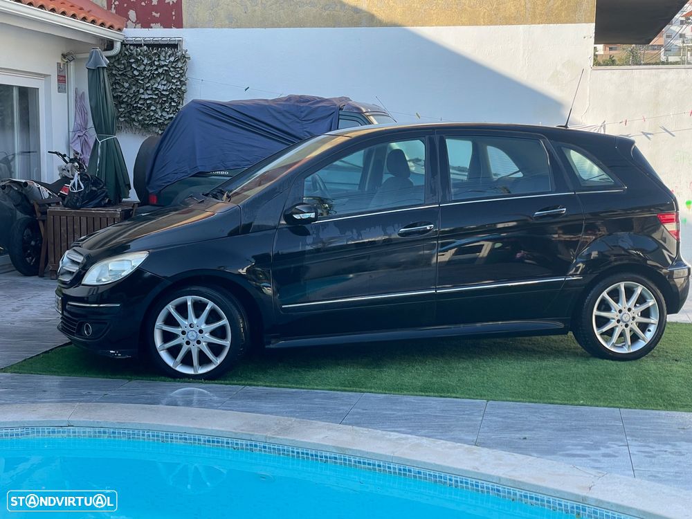 Mercedes-Benz B 150 BlueEFFICIENCY - 1