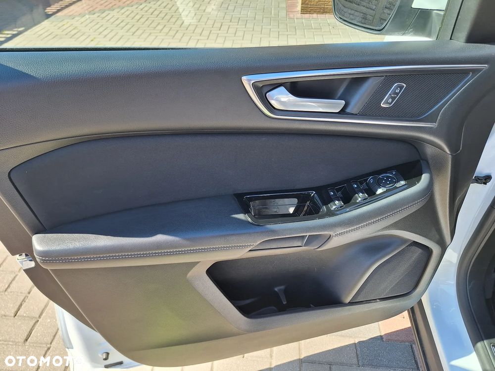 Ford S-Max 2.0 TDCi Titanium PowerShift - 15