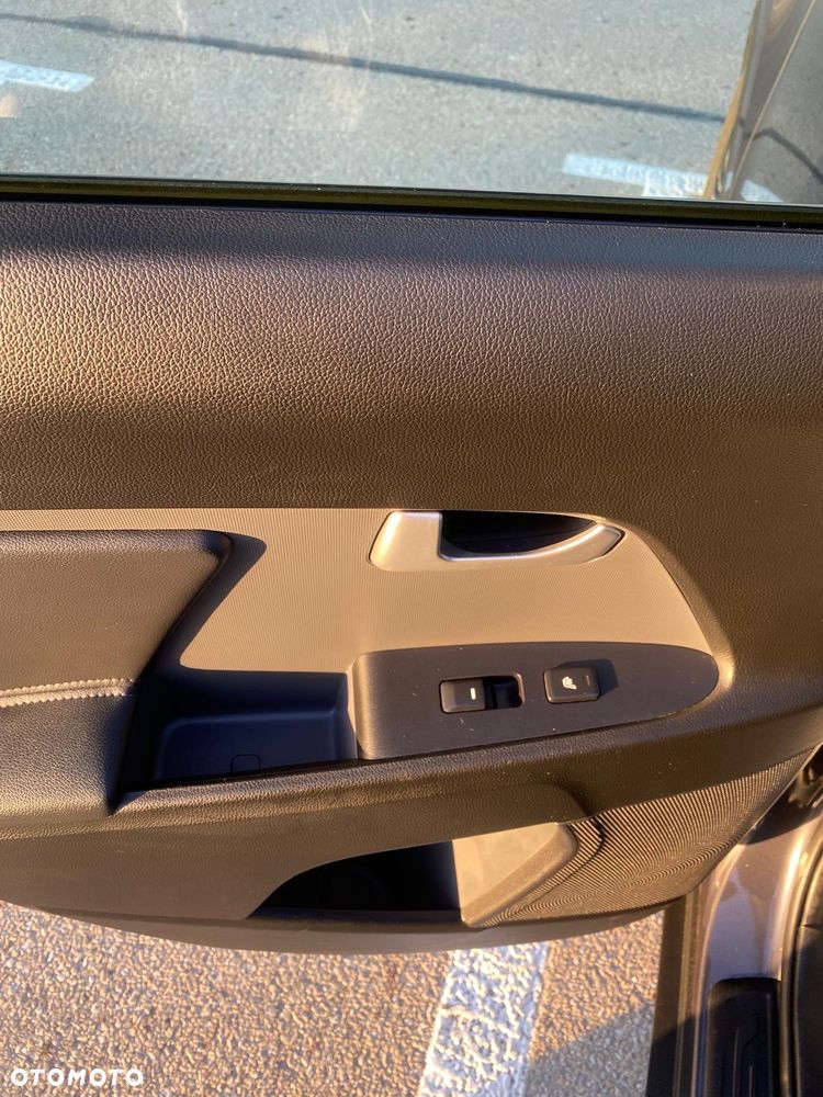 Kia Sportage 2.0 CRDI XL - 10