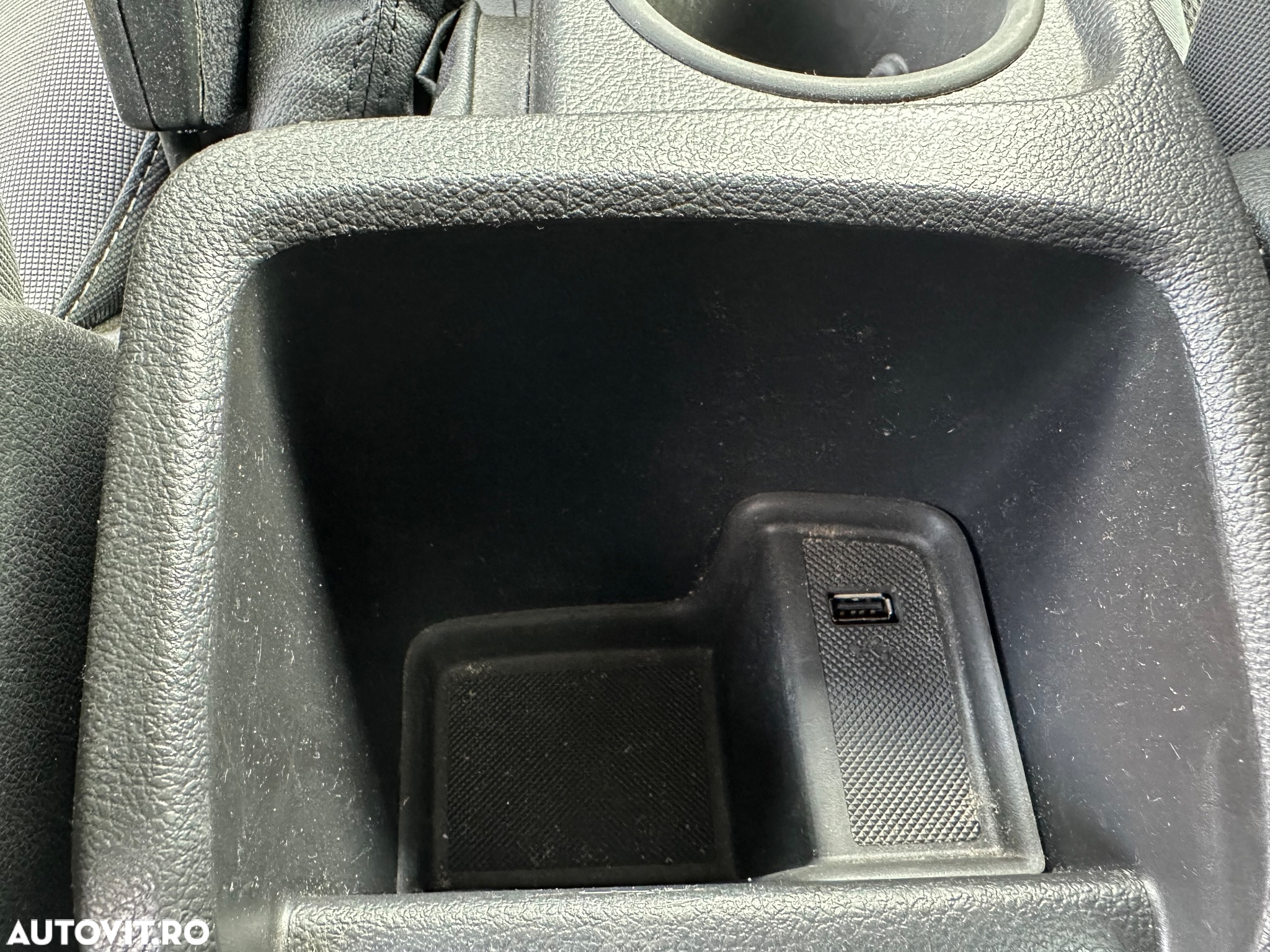 Ford Focus Turnier 1.0 EcoBoost Start-Stopp-System SYNC Edition - 12