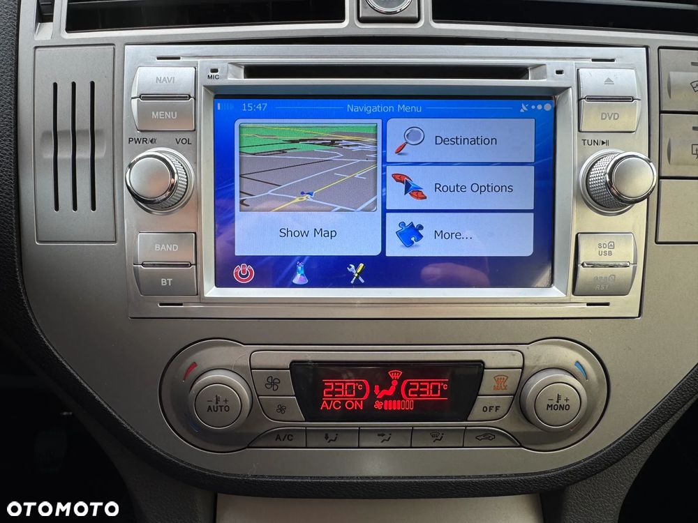 Ford Kuga 2.0 TDCi 4x4 Titanium - 12