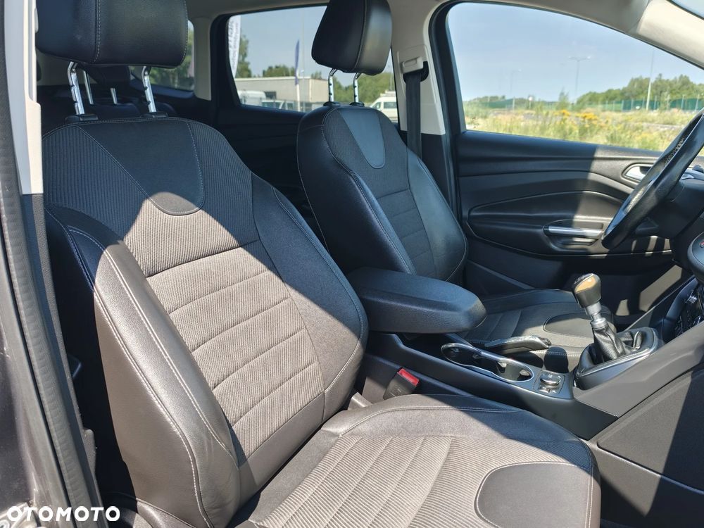 Ford Kuga - 20
