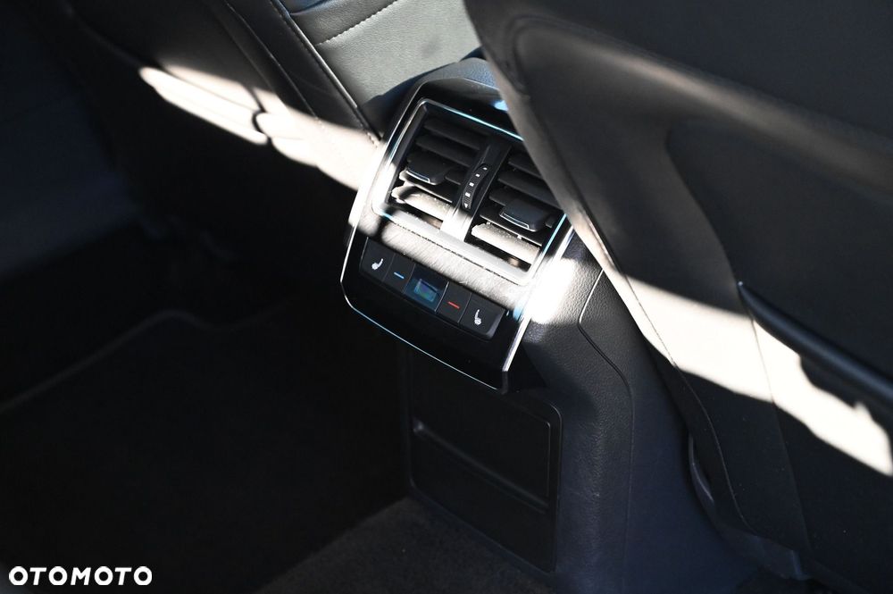 Skoda Superb 1.4 TSI Plug-In Hybrid L&K DSG - 8