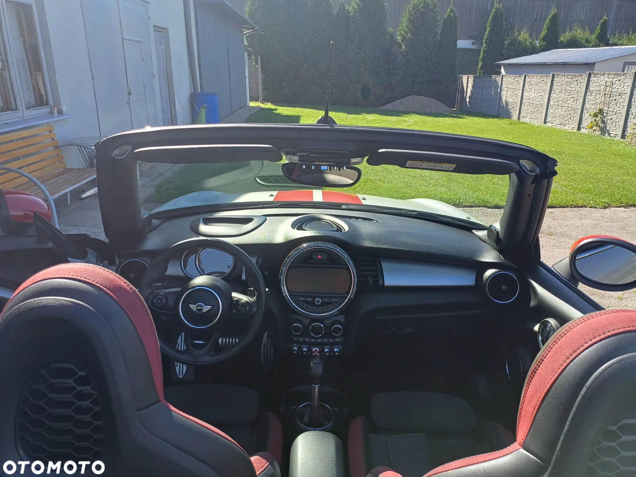 MINI John Cooper Works Cabrio - 13