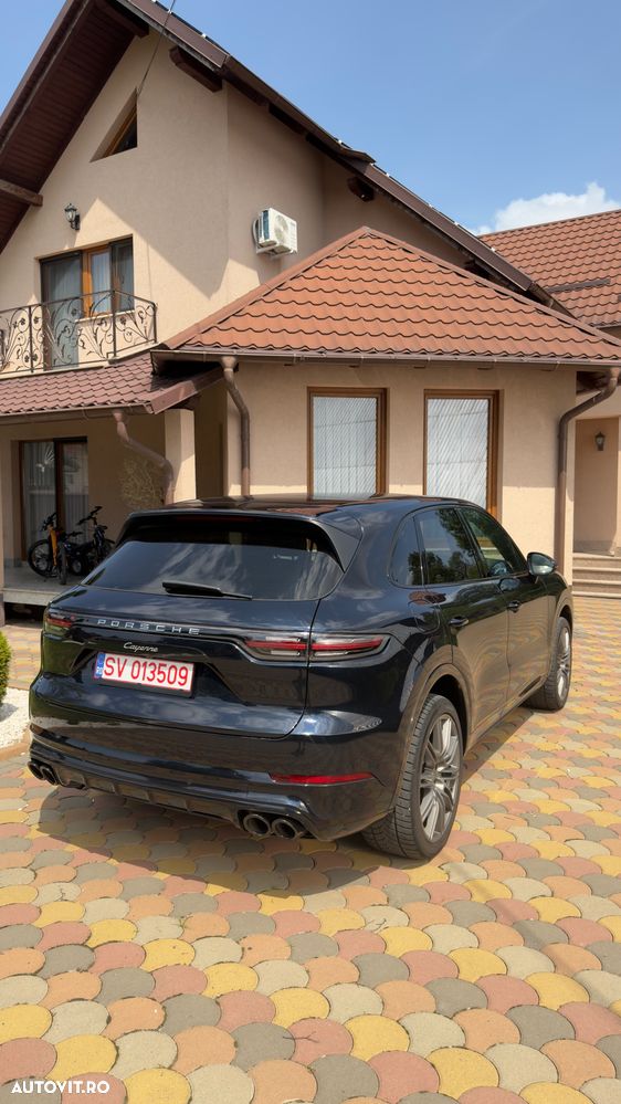 Porsche Cayenne Standard - 4