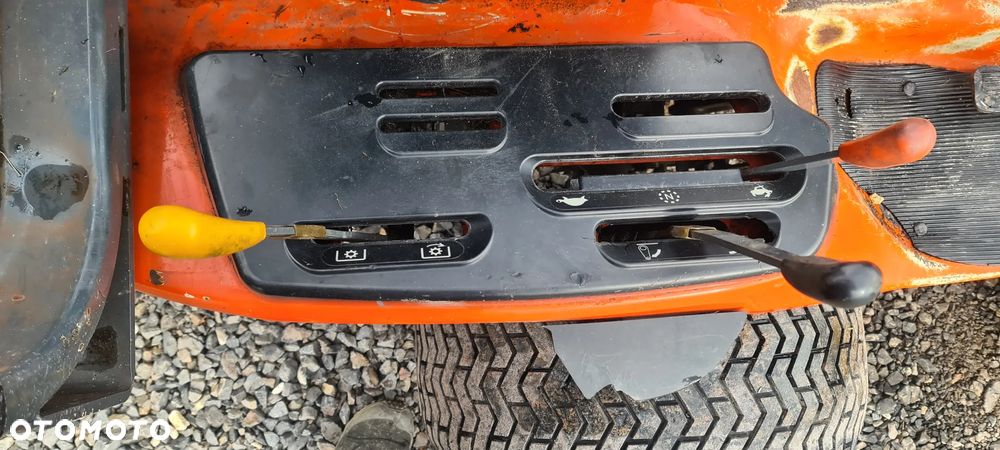 Kubota F3090EU 4WD - 11